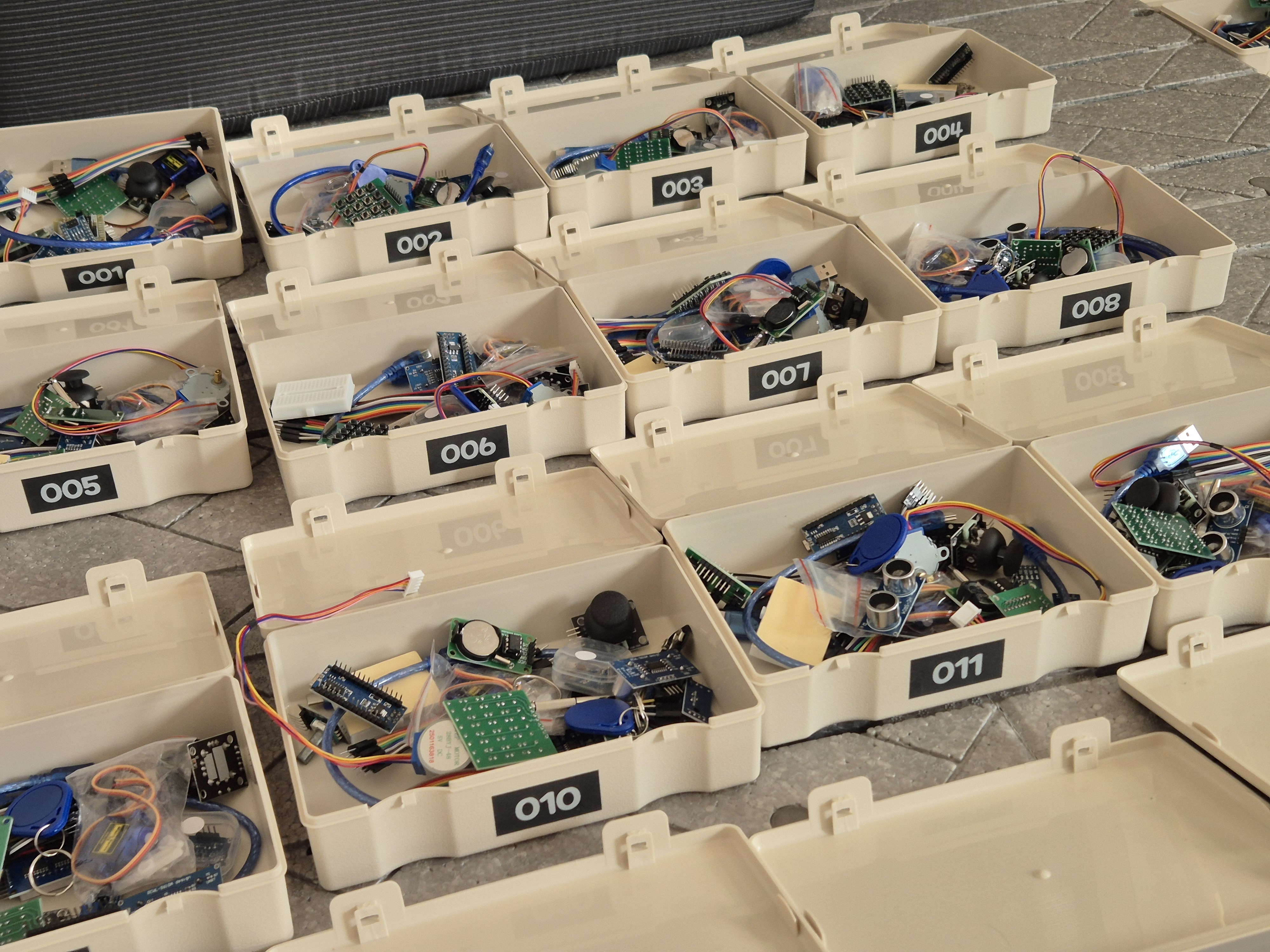 PCBPLAY-KIT101 키트 구성품